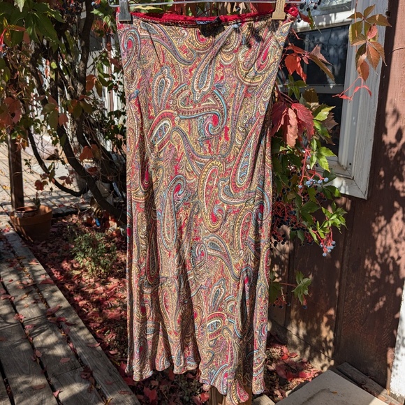 Y2K cut on the bias paisley skirt by Angie - Picture 10 of 10